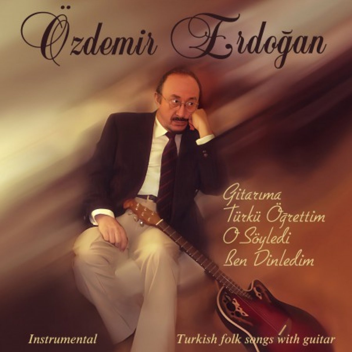 Gitarıma Türkü Öğrettim O Söyledi Ben Dinledim